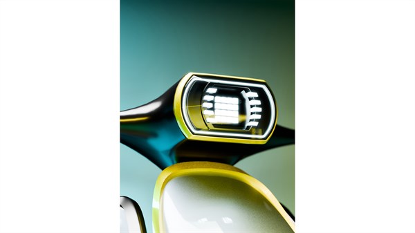 4 mouvements - Renault 4 E-Tech 100% électrique