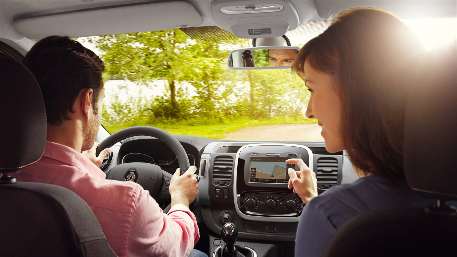 Renault TRAFIC Combi Passenger - Couple en voiture