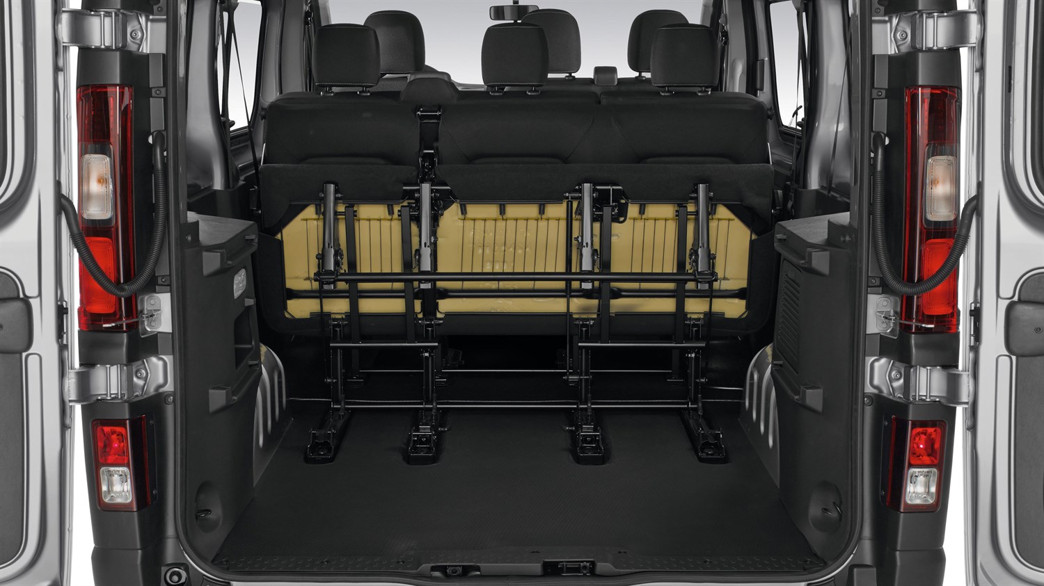 Renault TRAFIC Passenger - Sièges arrière rabattus